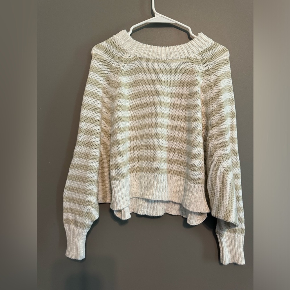Batwing crop